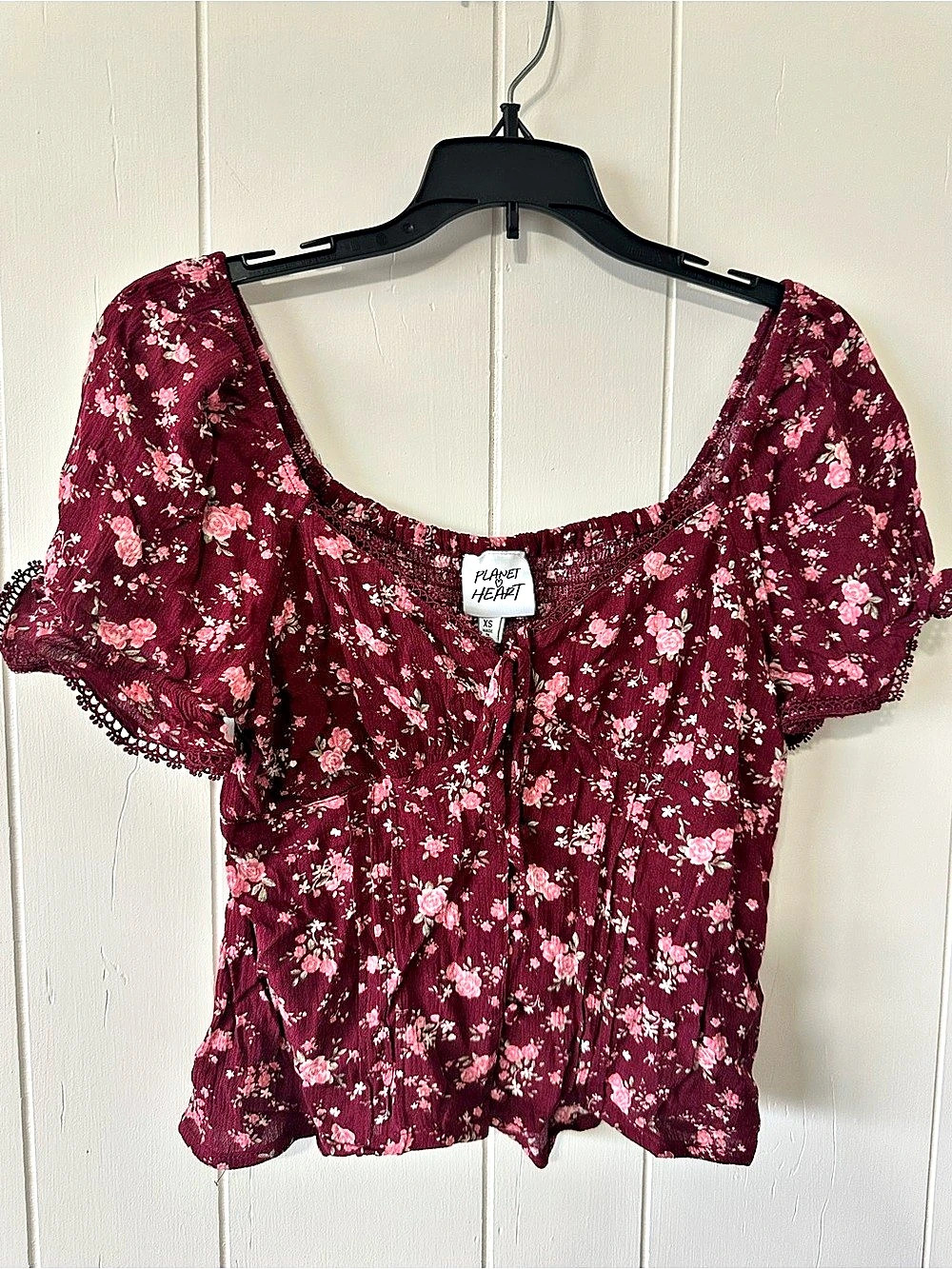 Planet Heart Floral Puff Sleeve Blouse in Purple & Pink